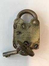 Antikes Vorhängeschloss - 'National' 32mm